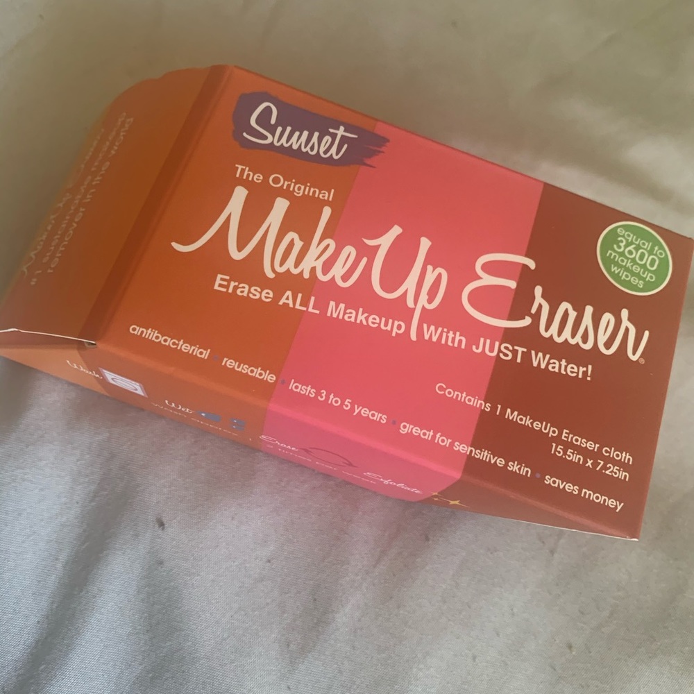 Makeup eraser